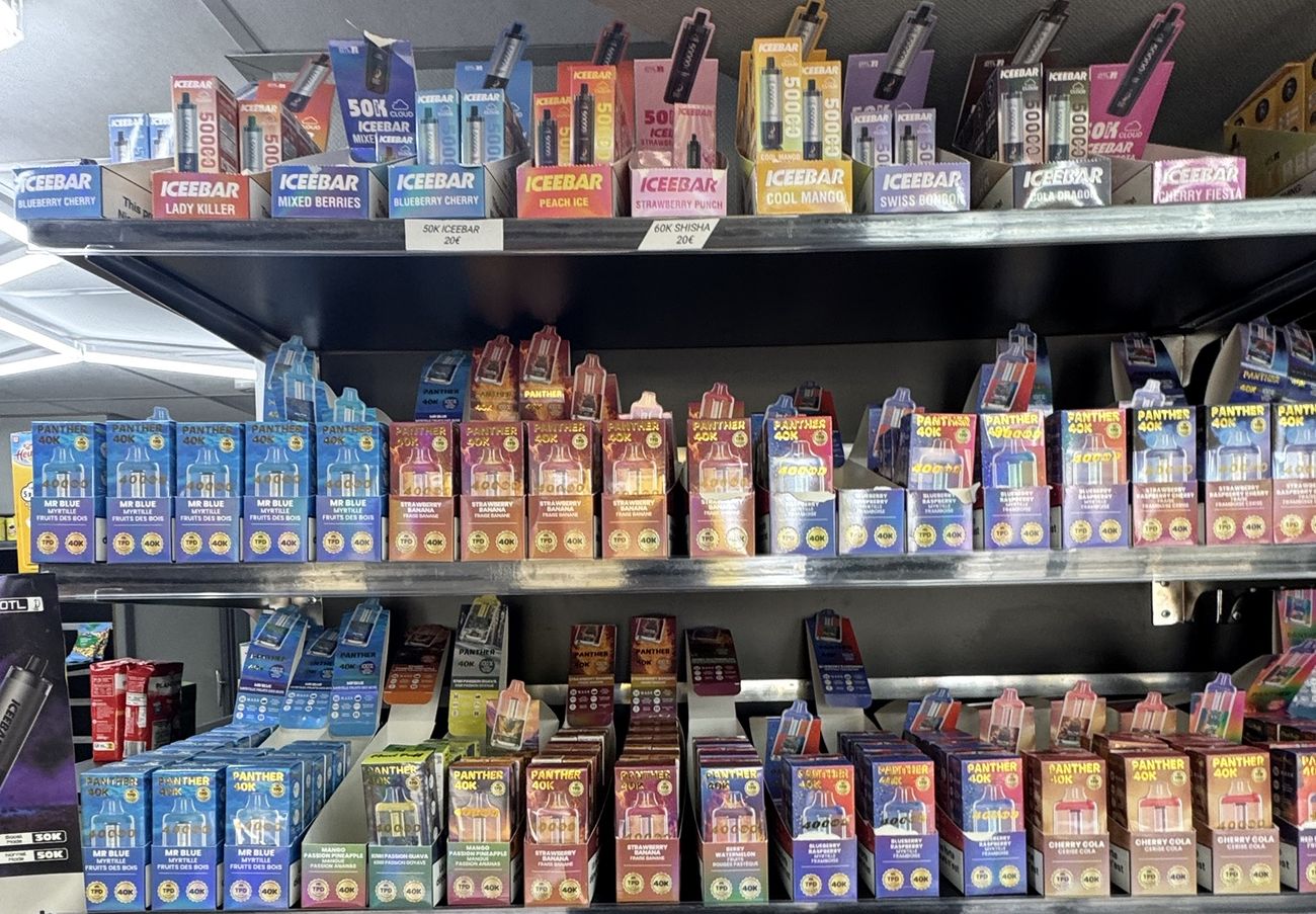 Rayon de puffs Iceebar, Panther 40K et JNR Aurora